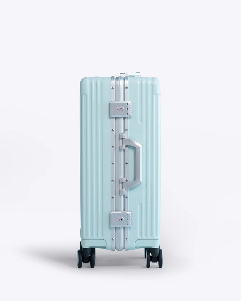 Carry-On: All-in-One 19"