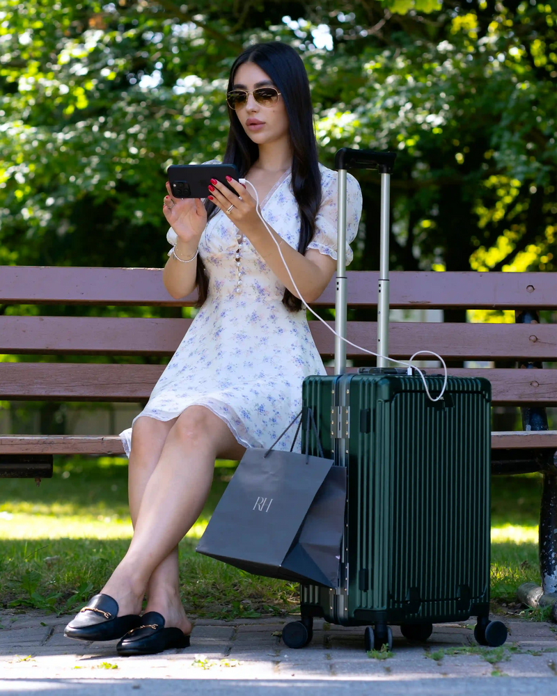 Carry-On: All-in-One 19"