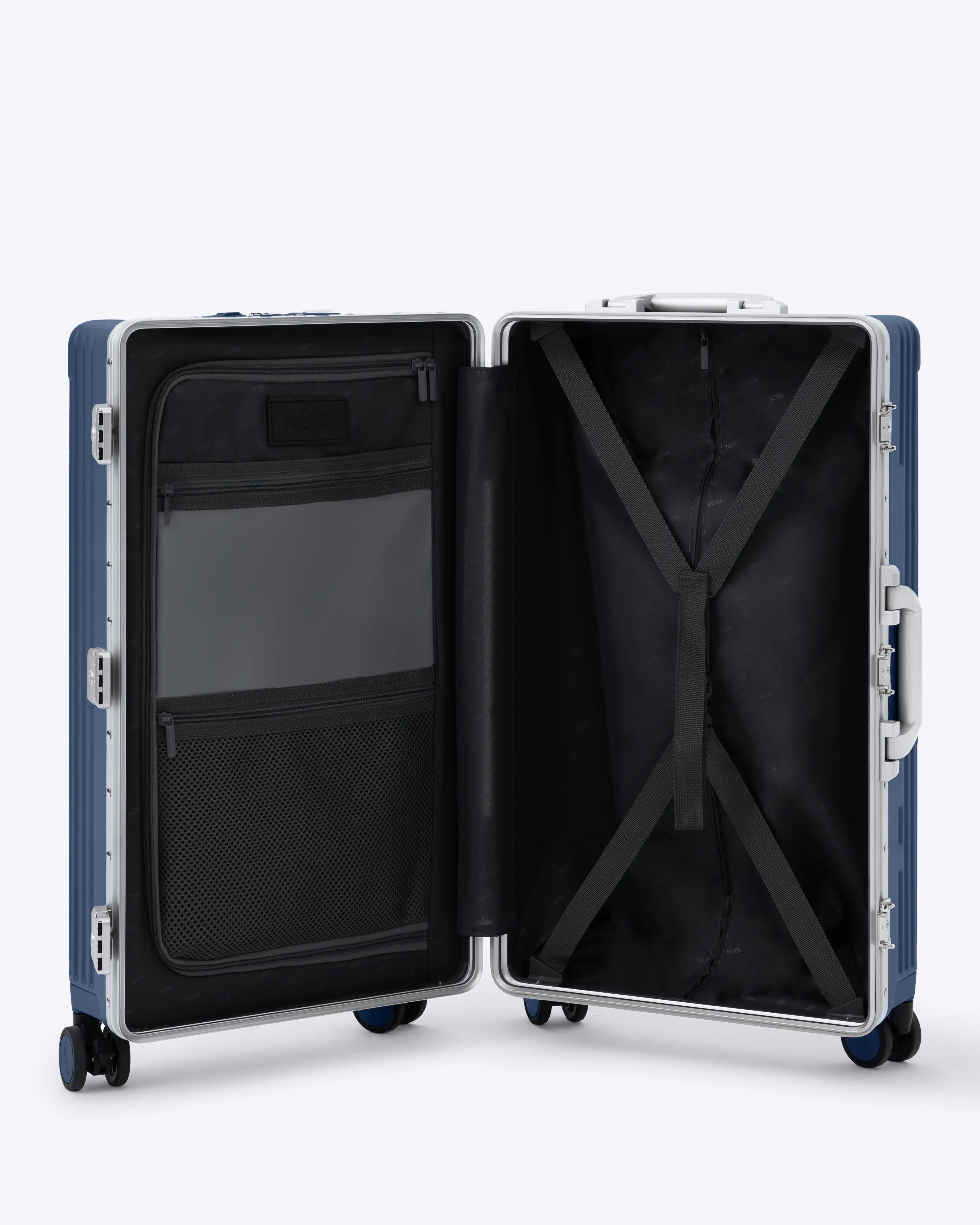 Check-In: All-In-One 28"