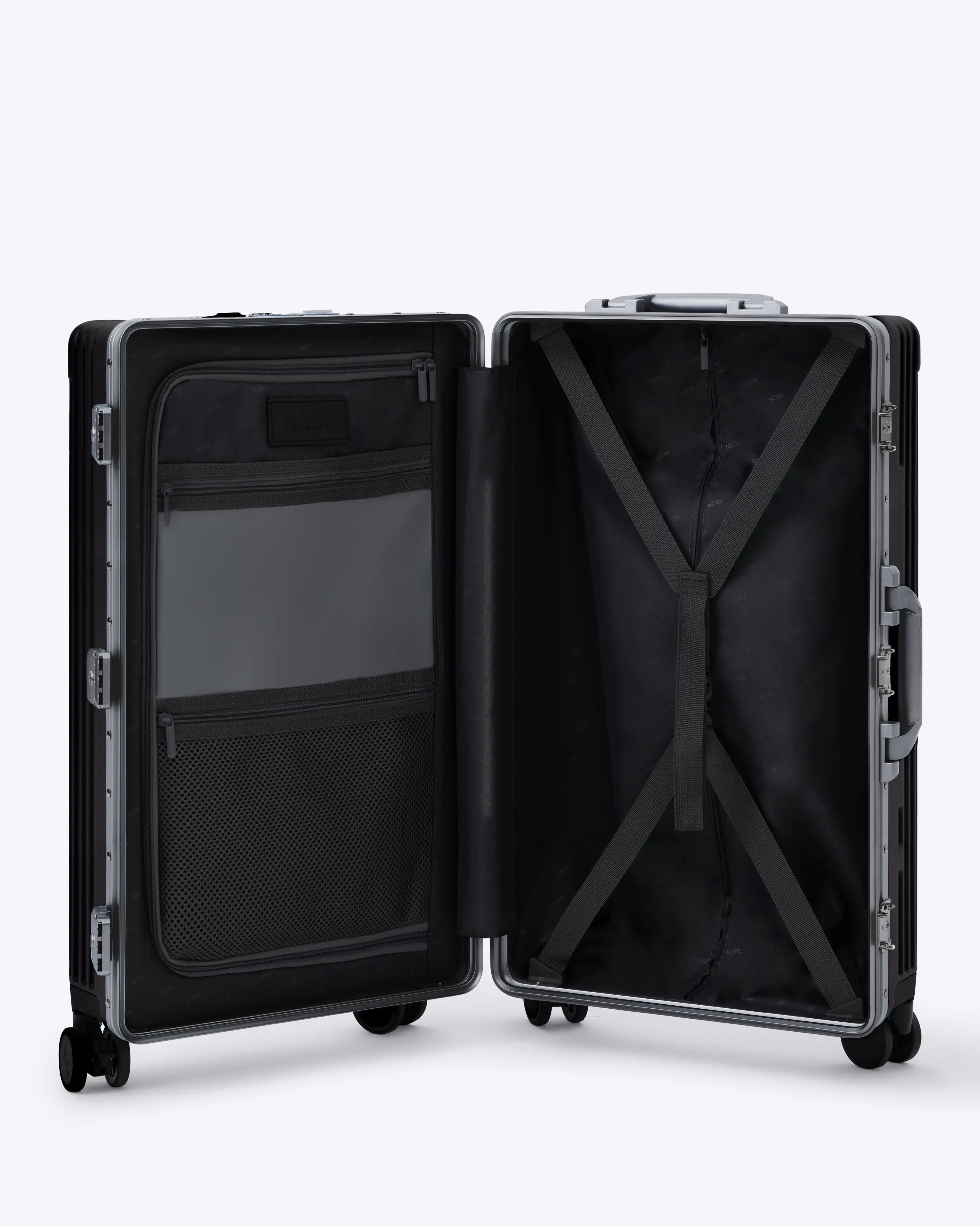 Check-In: All-In-One 28"