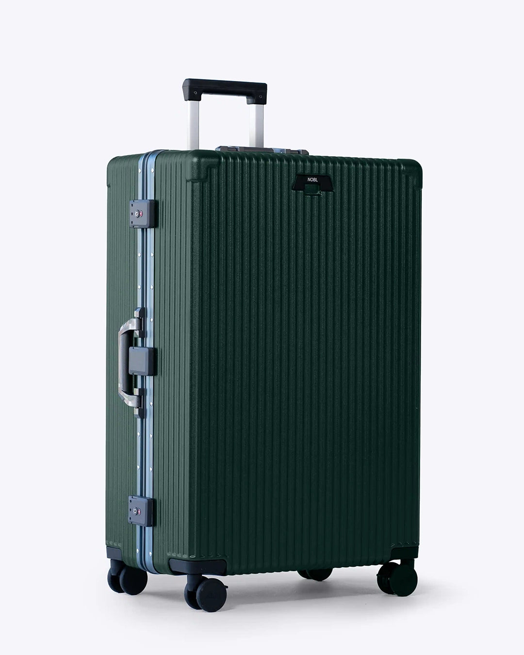 Check-In: All-In-One 28"