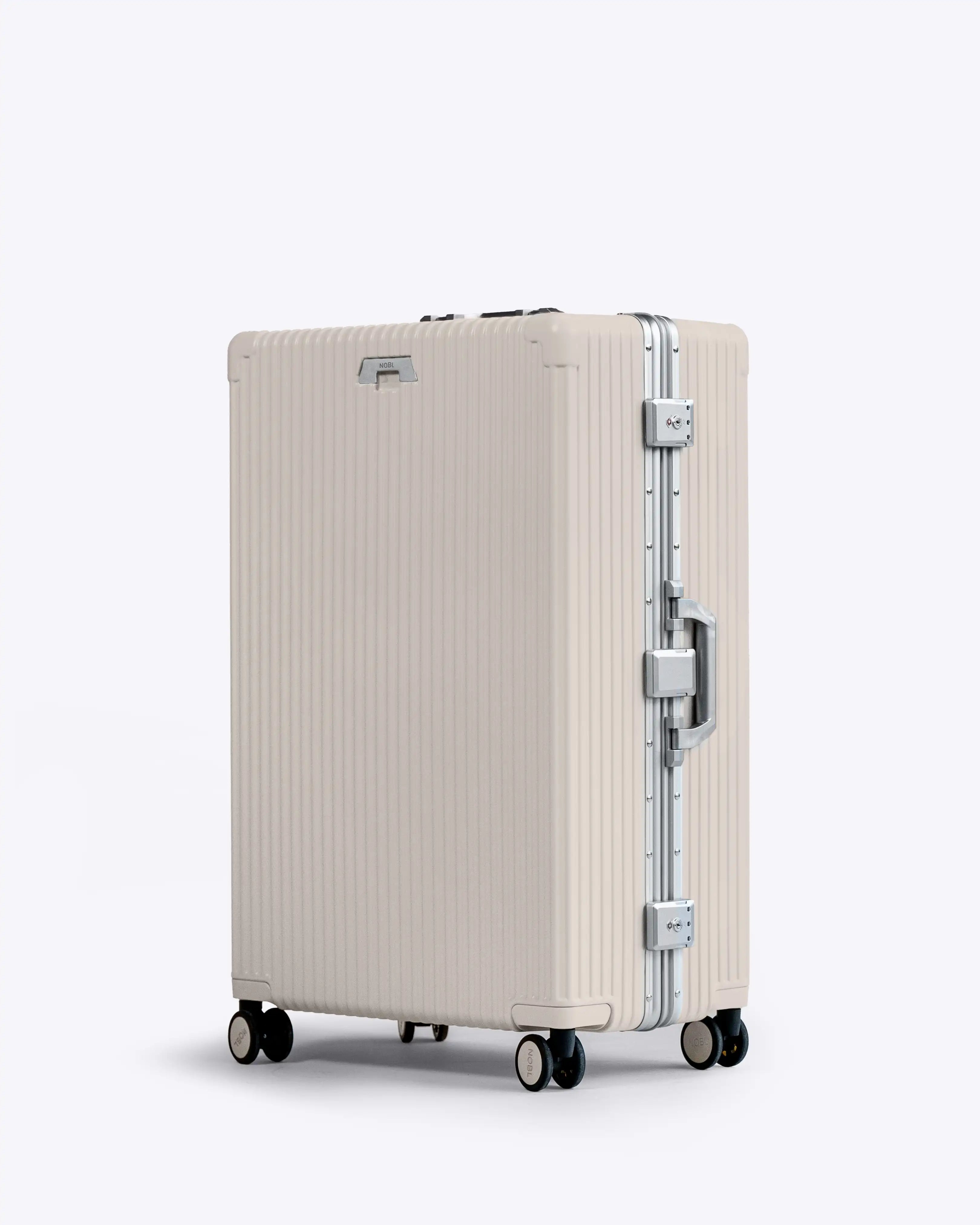 Check-In: All-In-One 28"
