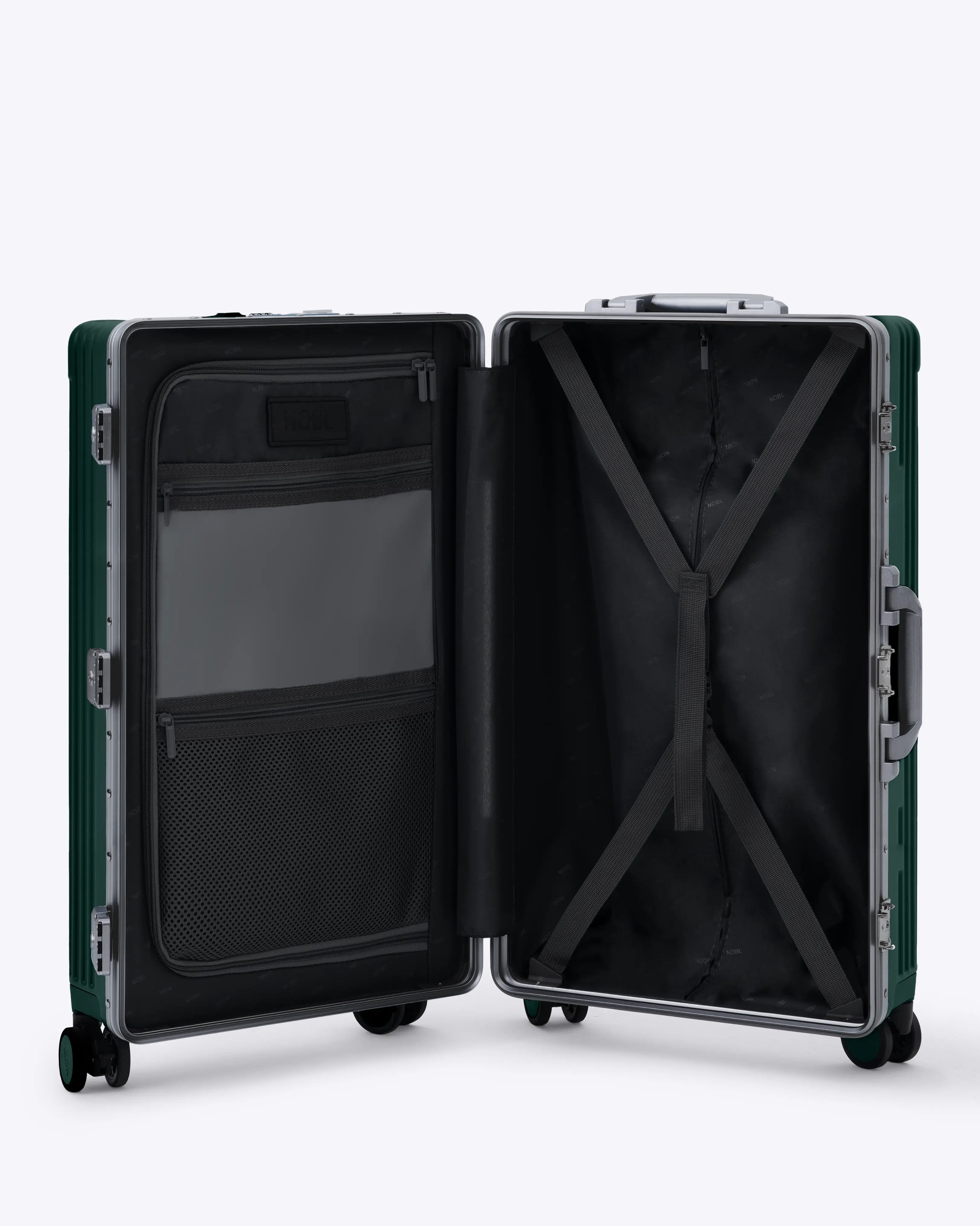 Check-In: All-In-One 28"