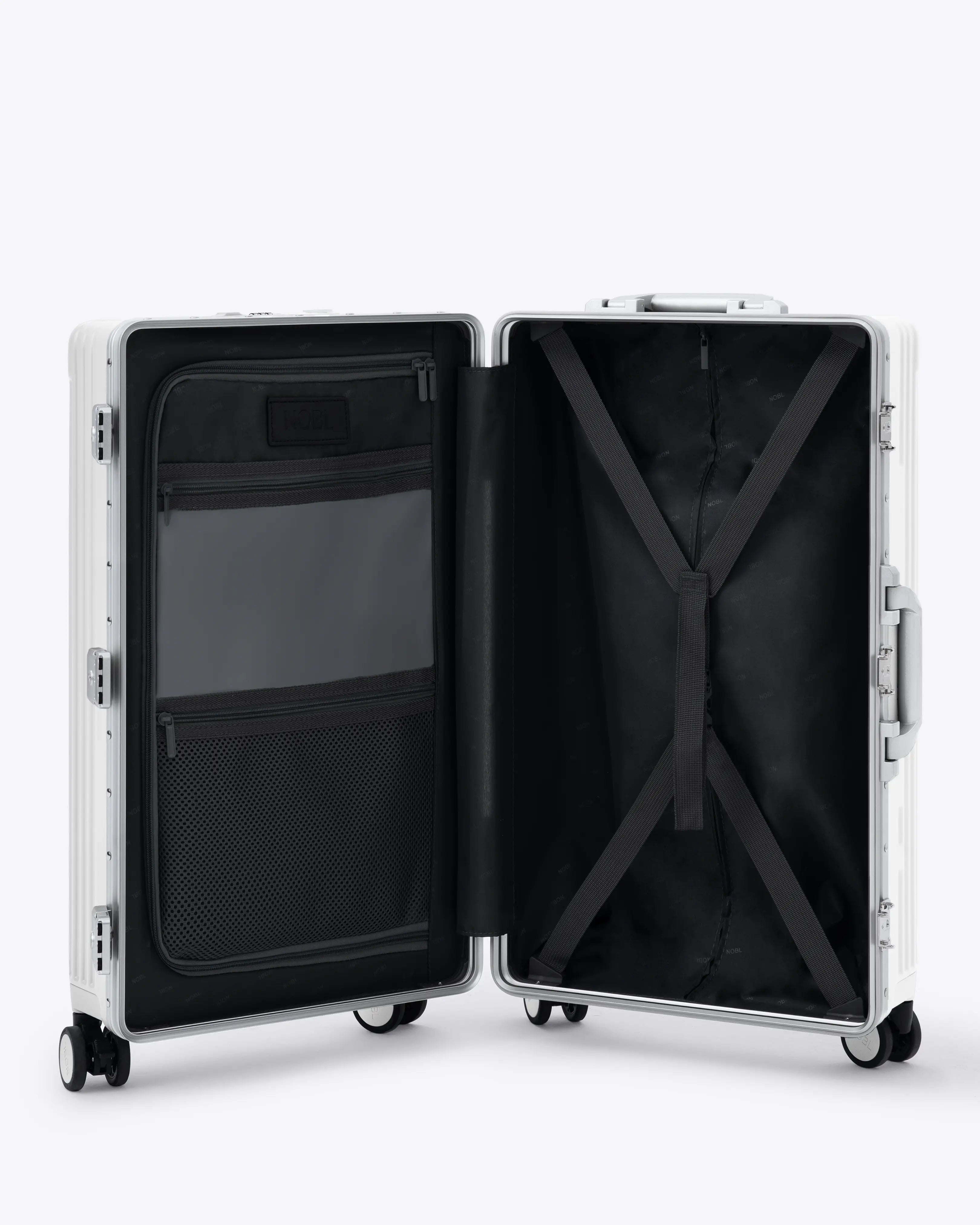 Check-In: All-In-One 28"