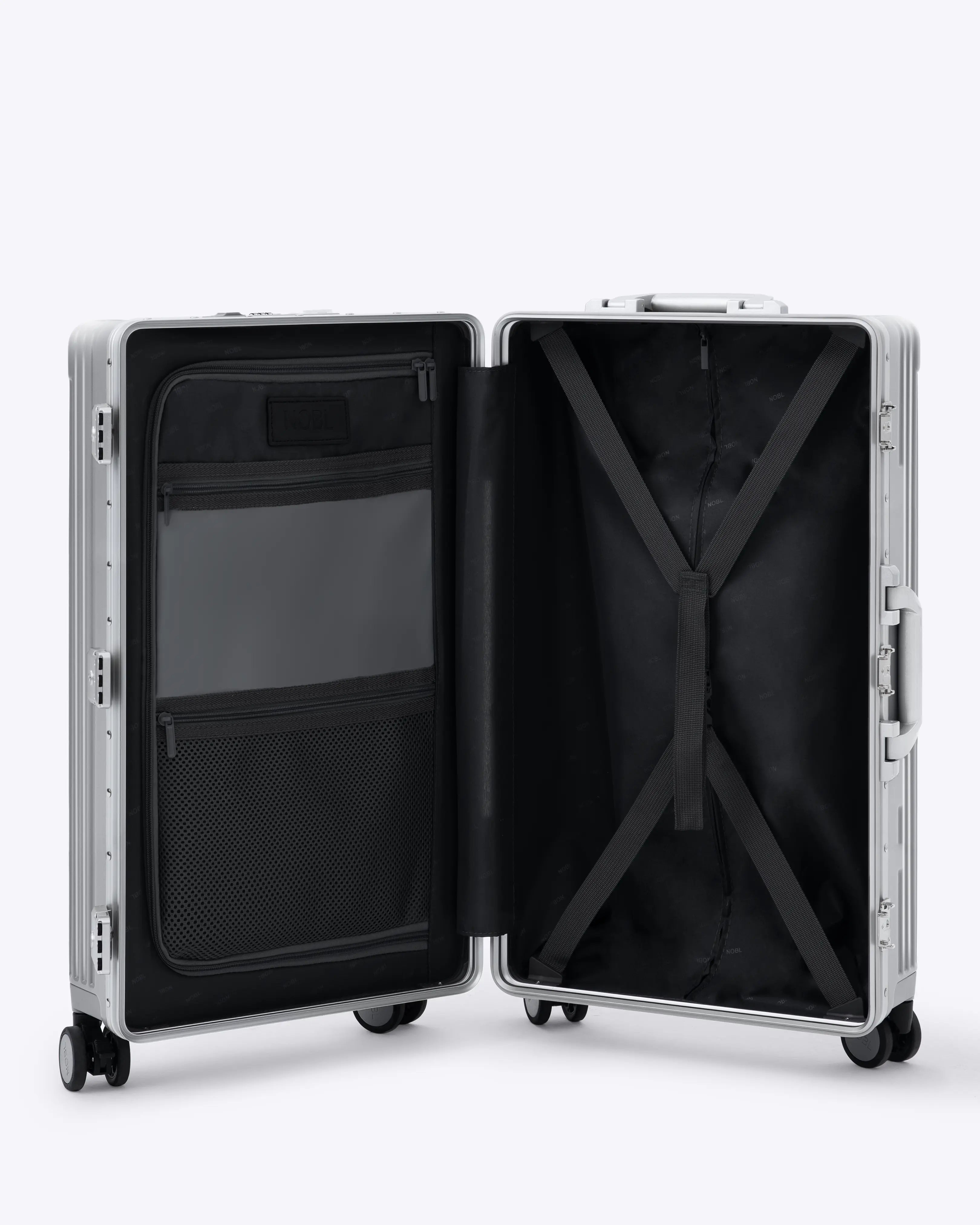 Check-In: All-In-One 28"
