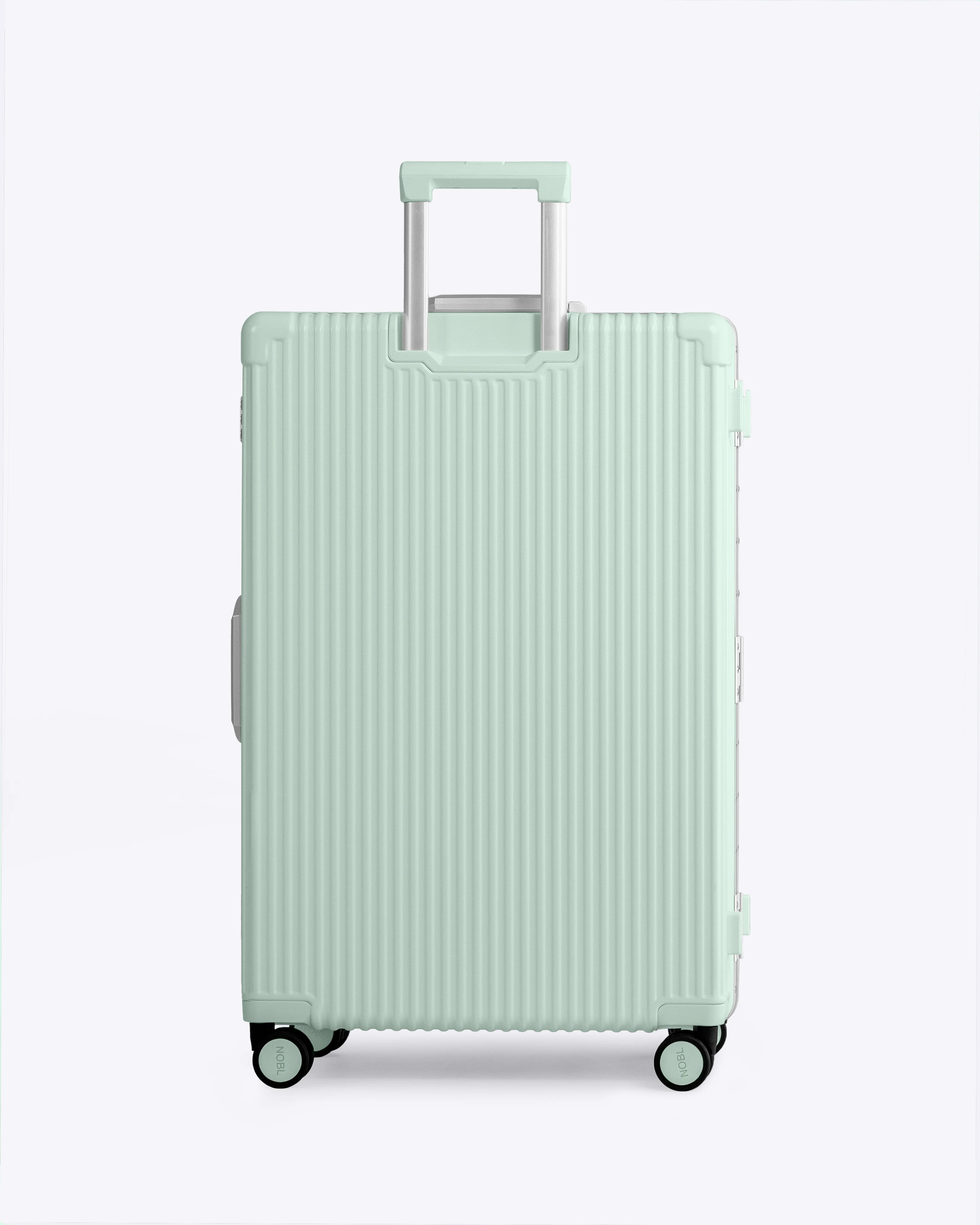 Check-In: All-In-One 28"