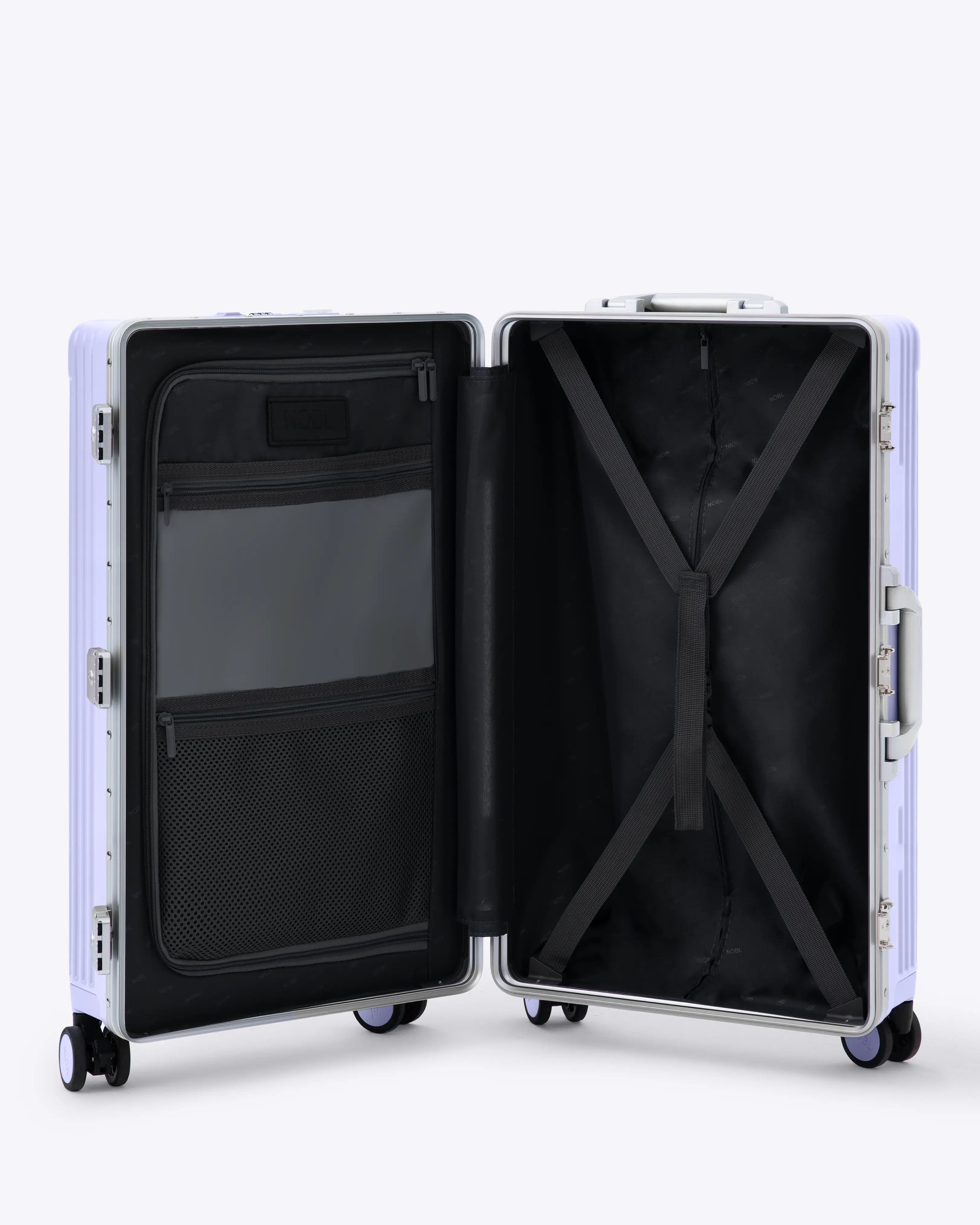 Check-In: All-In-One 28"