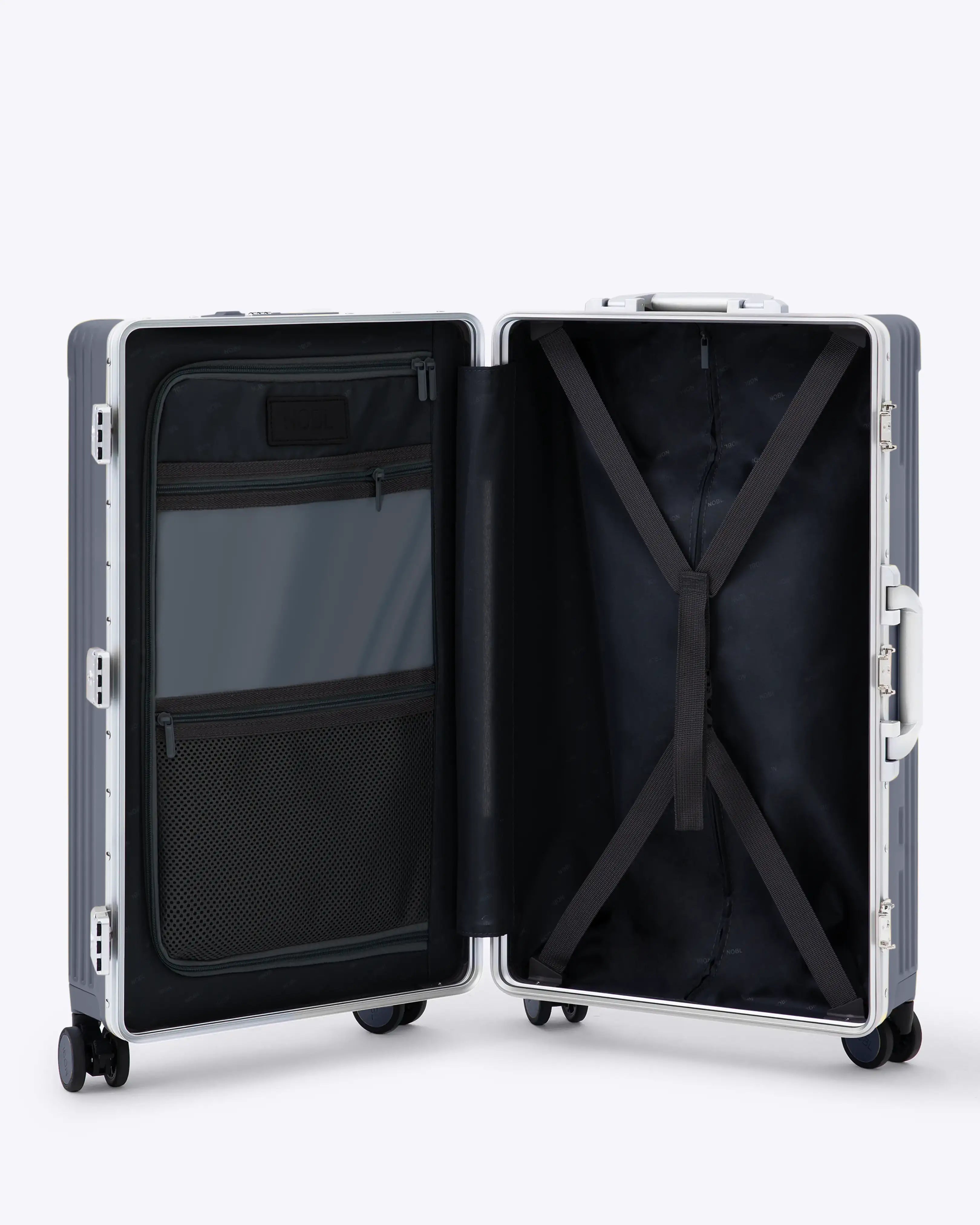 Check-In: All-In-One 28"