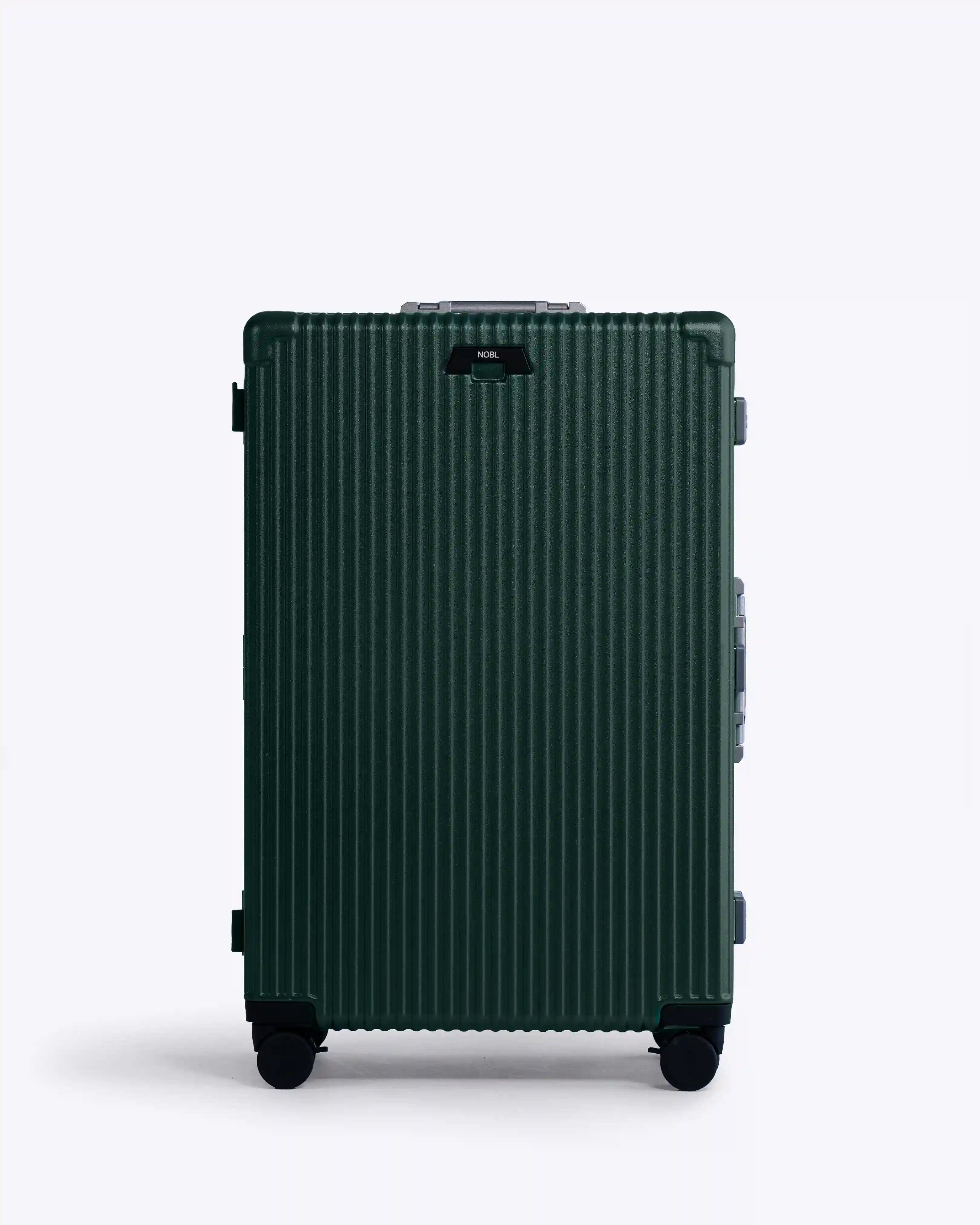 Check-In: All-In-One 28"