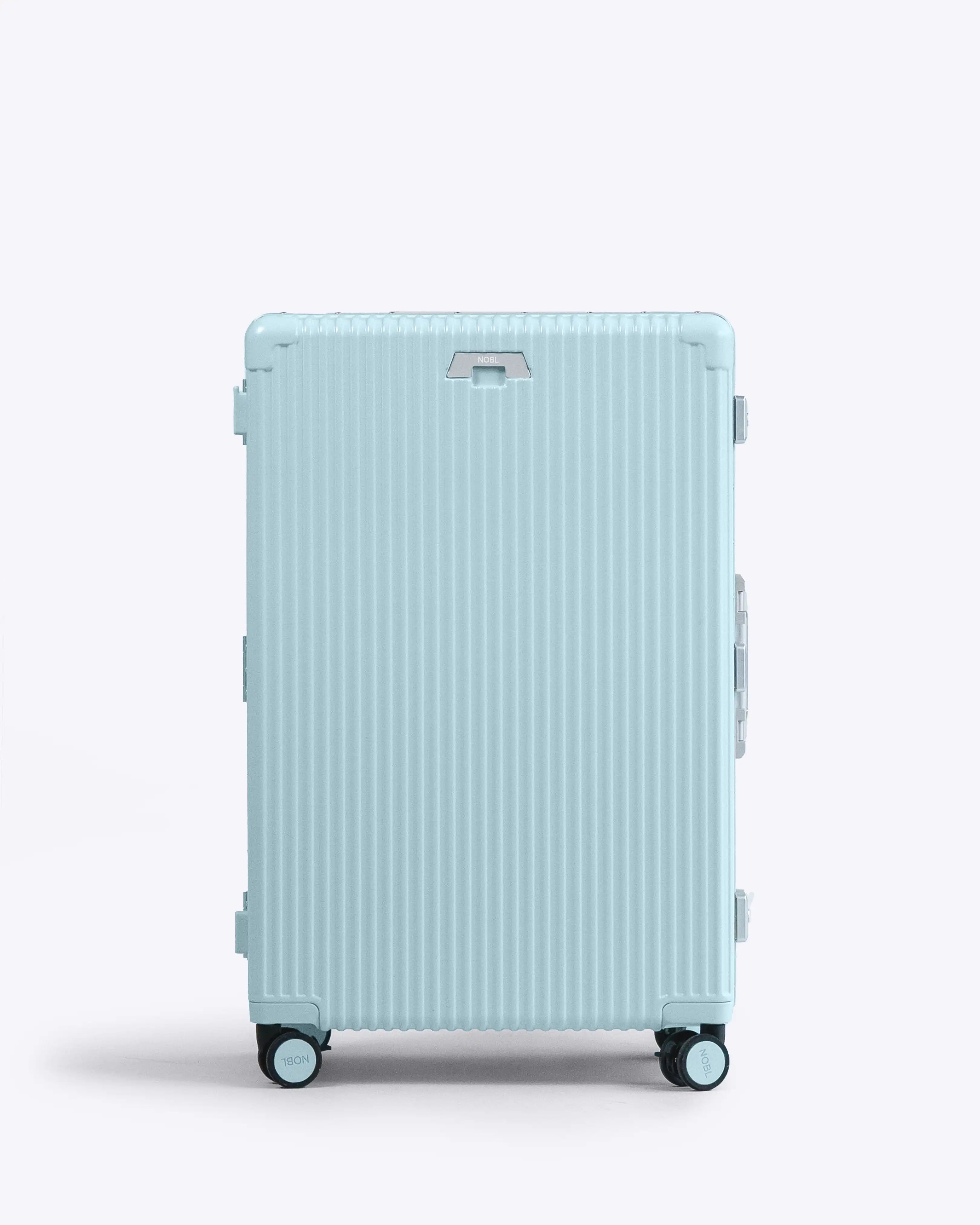 Check-In: All-In-One 28"