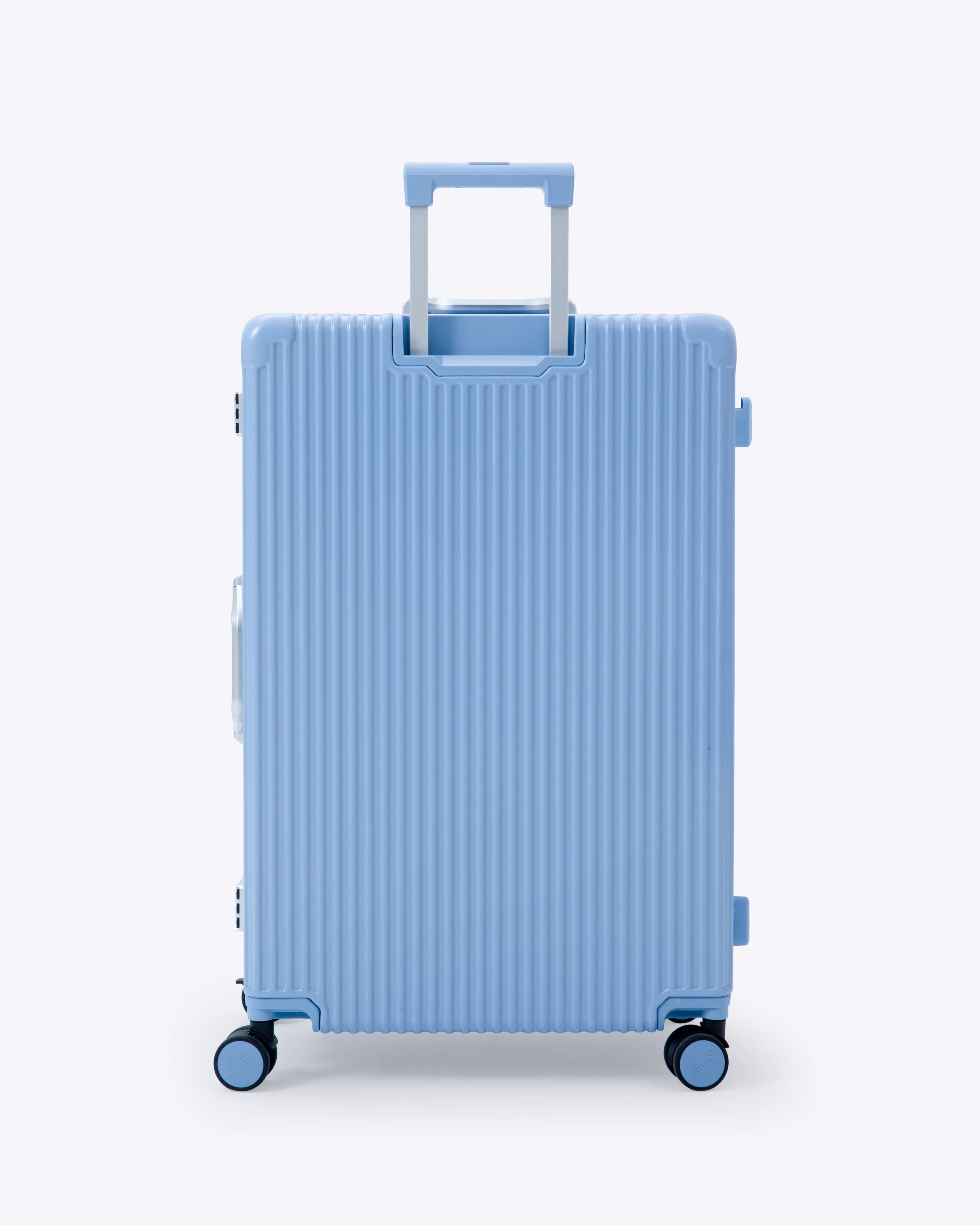 Check-In: All-In-One 28"