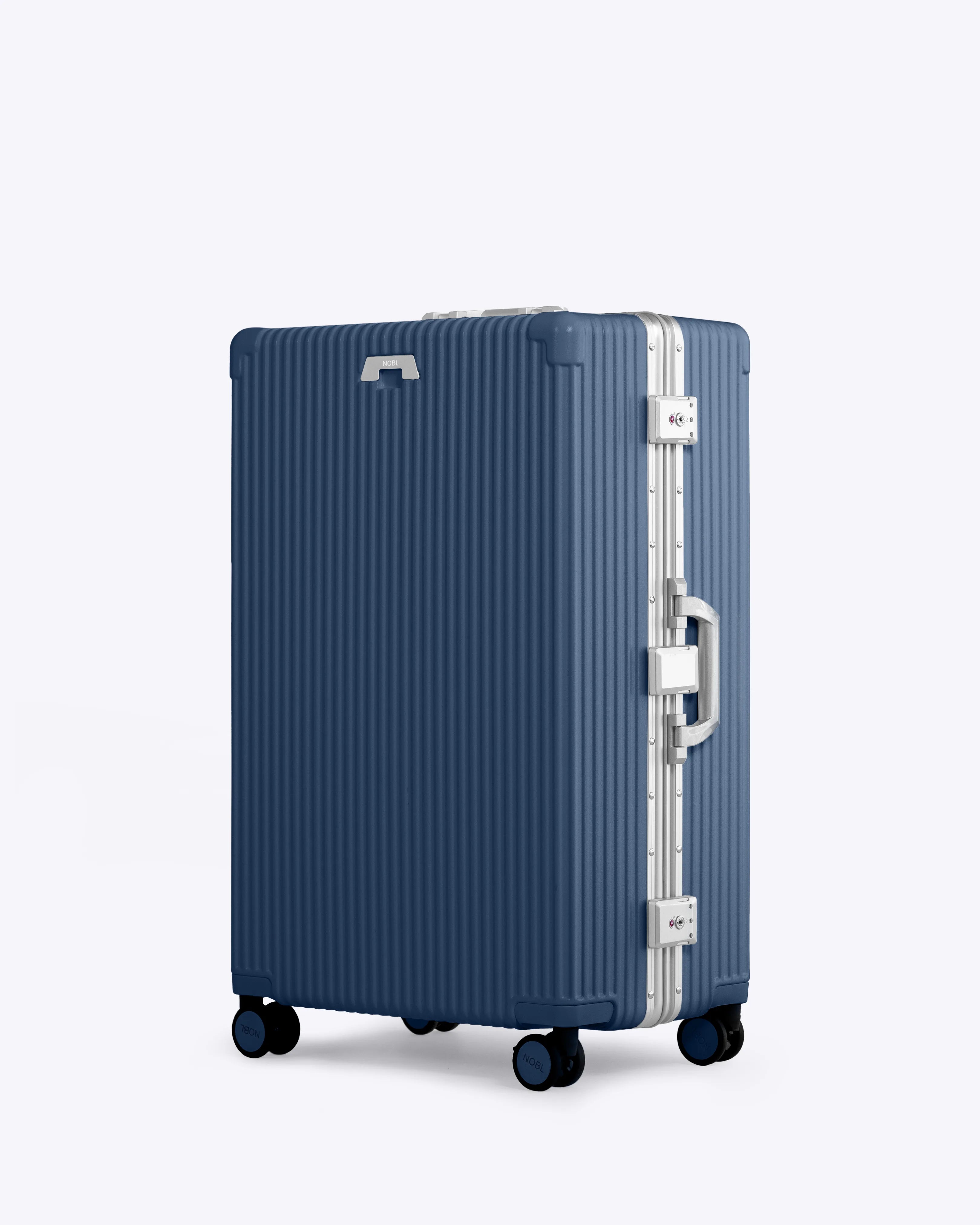 Check-In: All-In-One 28"