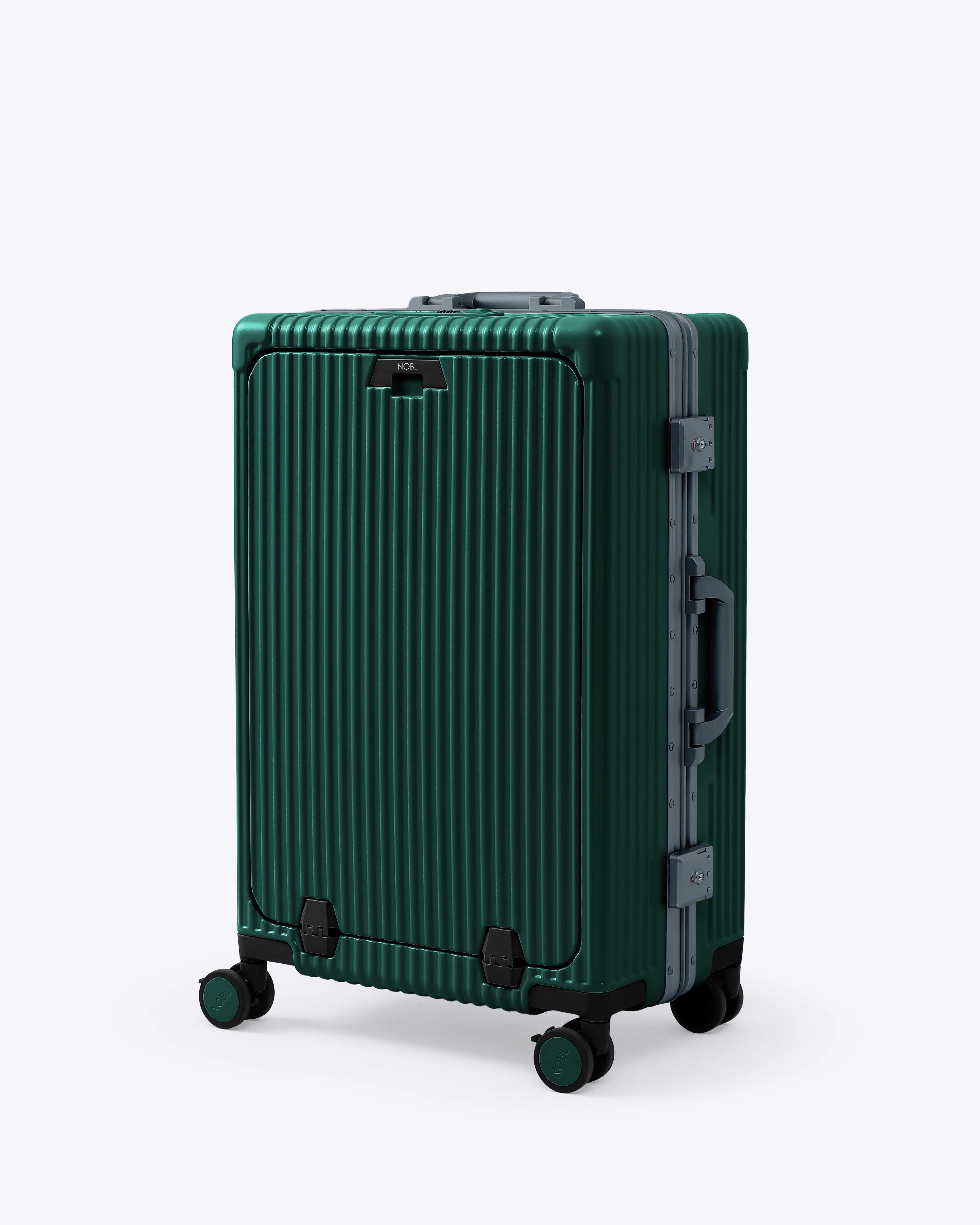 Check-In Medium: All-In-One 24"