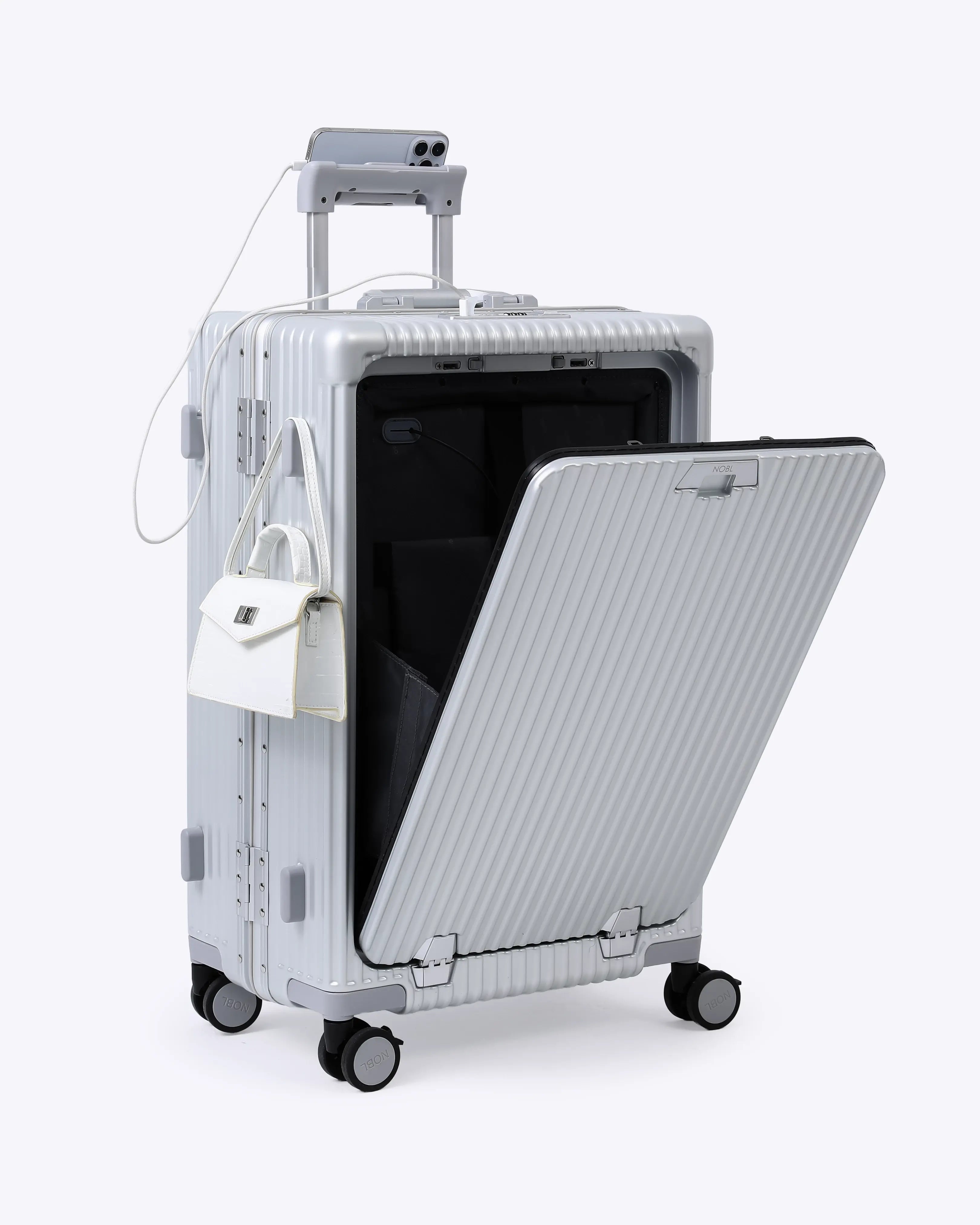Check-In Medium: All-In-One 24"