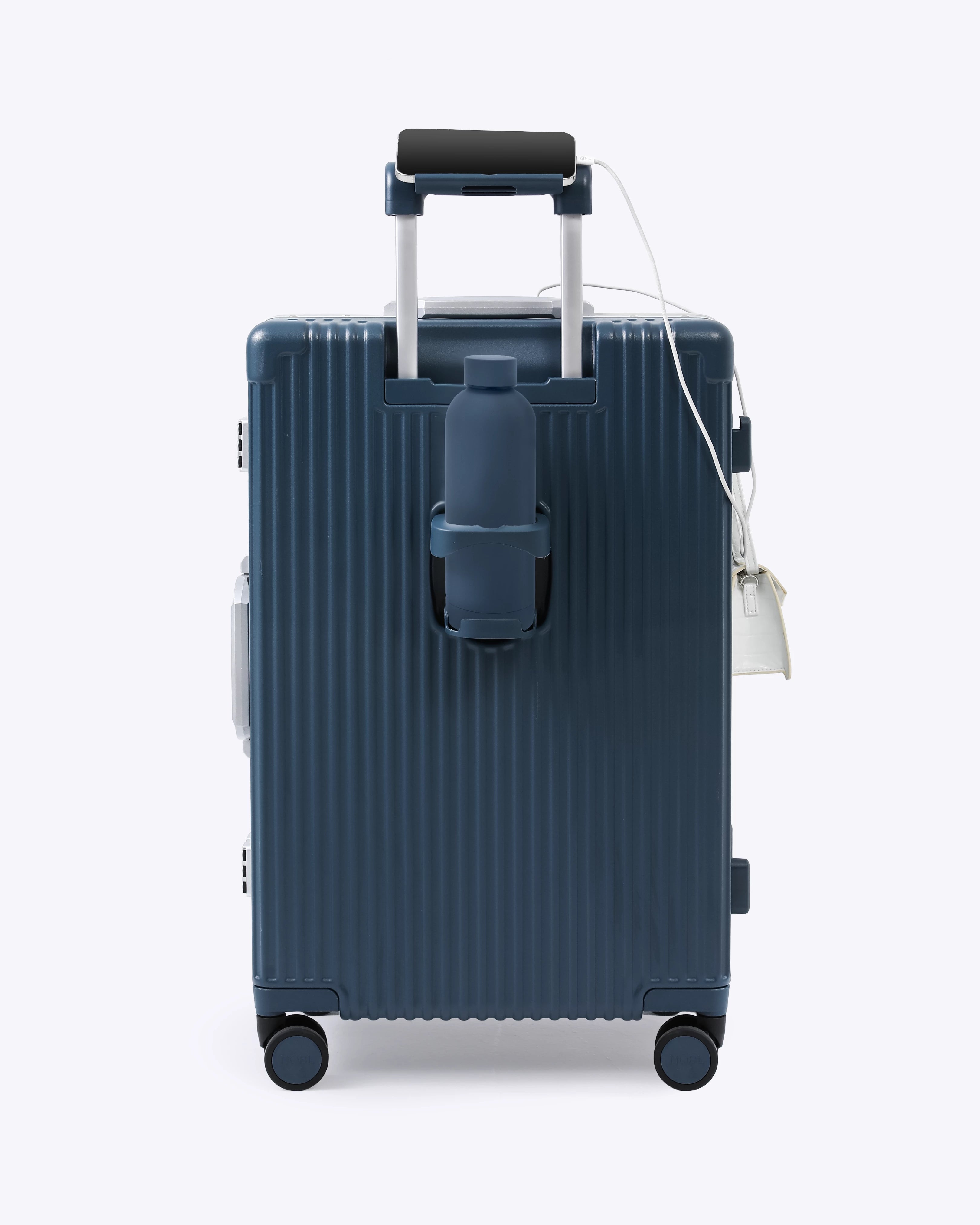Check-In Medium: All-In-One 24"