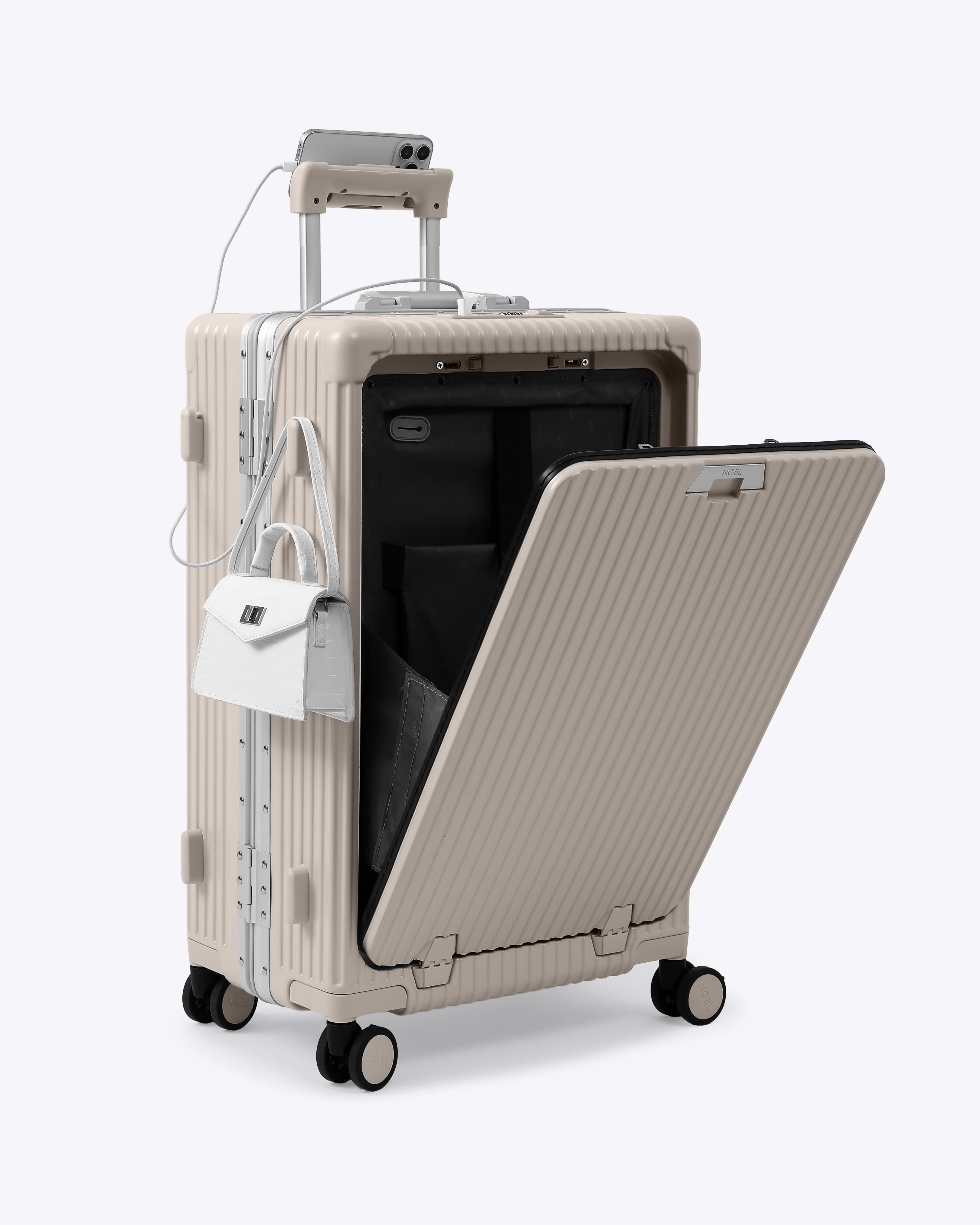 Check-In Medium: All-In-One 24"